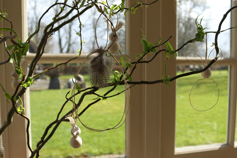 Maak je eigen paastak hangers 