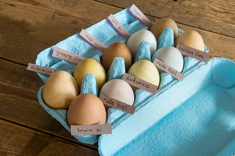 paaseieren op natturlijke wijze gekleurd