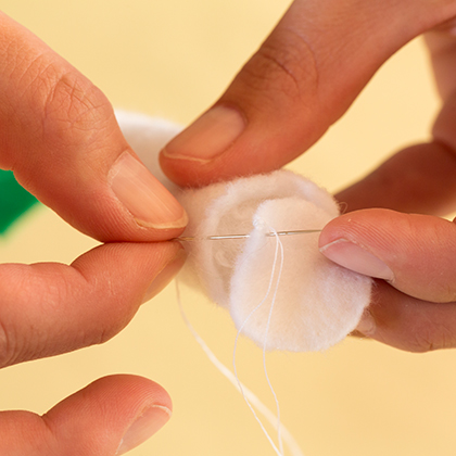 Groentes gemaakt van vilt en vulling.