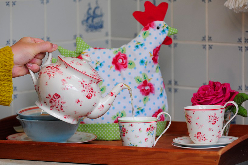 theemuts in de vorm van een kip