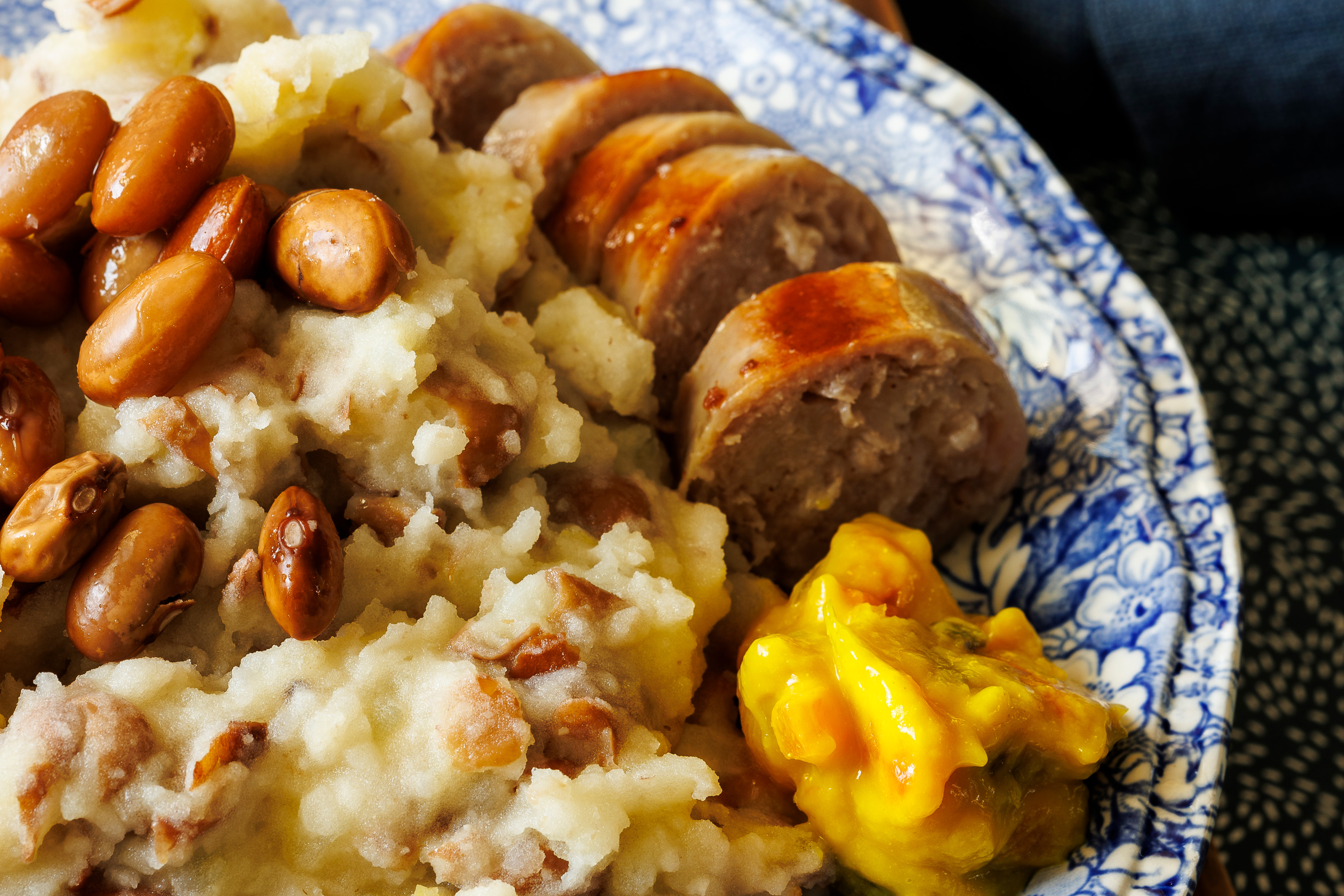 Stamppot stofverf op een bord