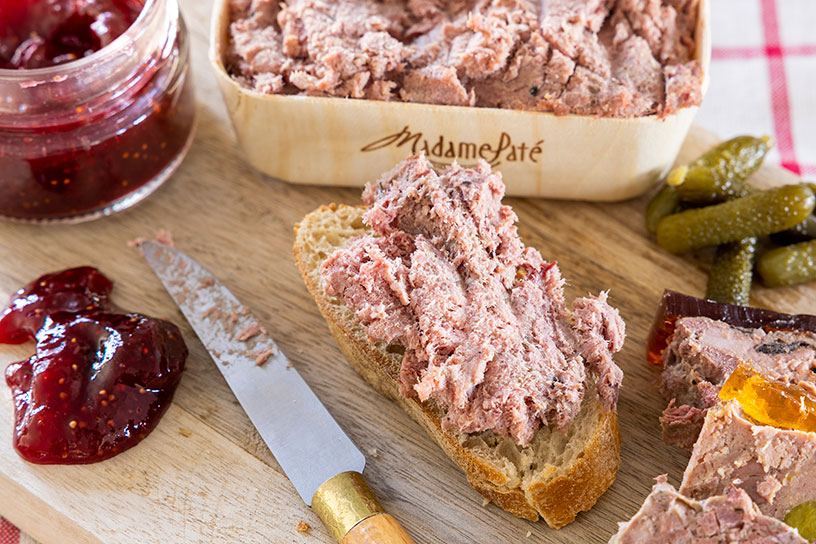 KerstpatÃ© met gevogelte en noten